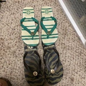 2 pairs of tory burch flip flops 🥰